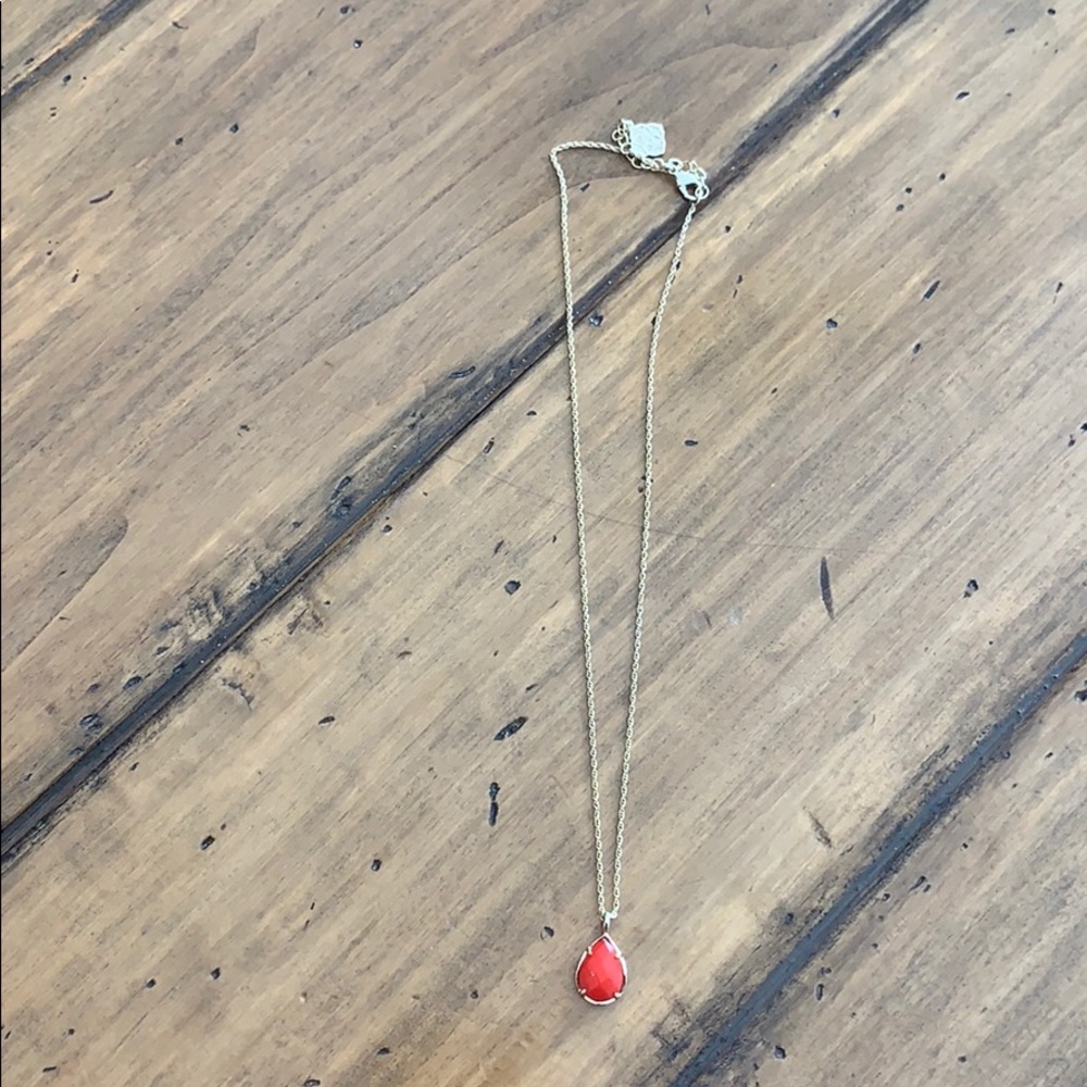 Kendra Scott necklace!